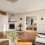 A Dream With Spectacular Views - New!